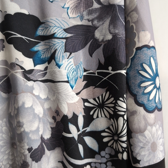 NATORI Multicolor Floral Longline V neck Dress, Size XS - Picture 4 of 7